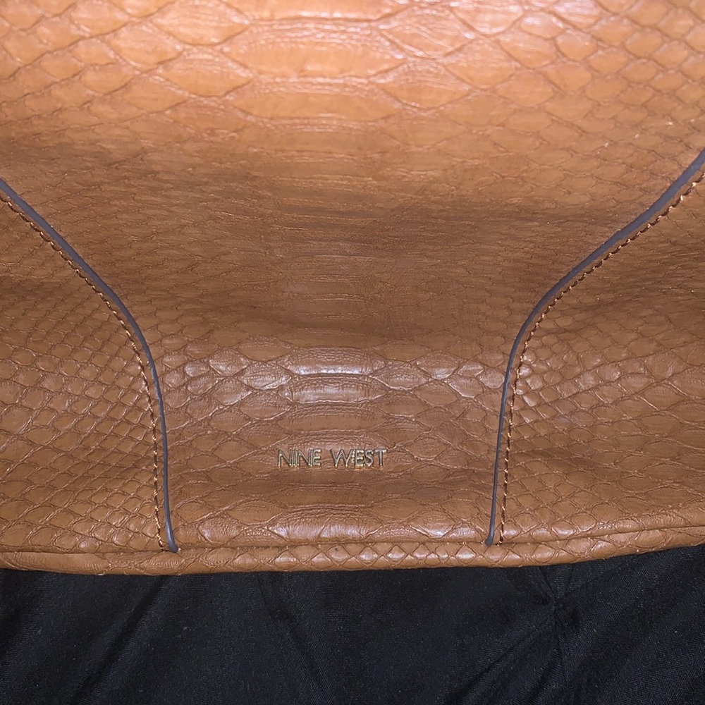 Luxurious And Highclass Upscale Shoulder/Tote Bag - image 2